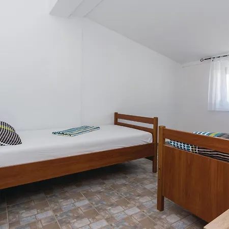 Two-bedroom In Vir