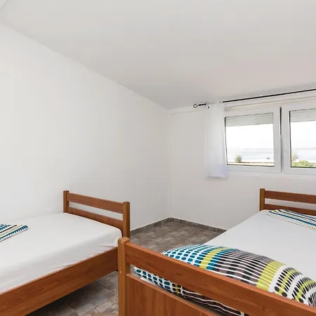 Two-bedroom In Vir